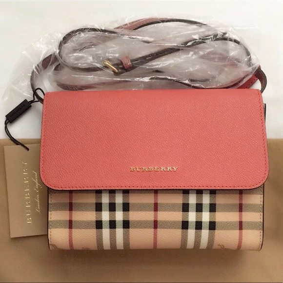 ❌SOLD❌NWT Burberry Haymarket Small Bag - Picture 4 of 8